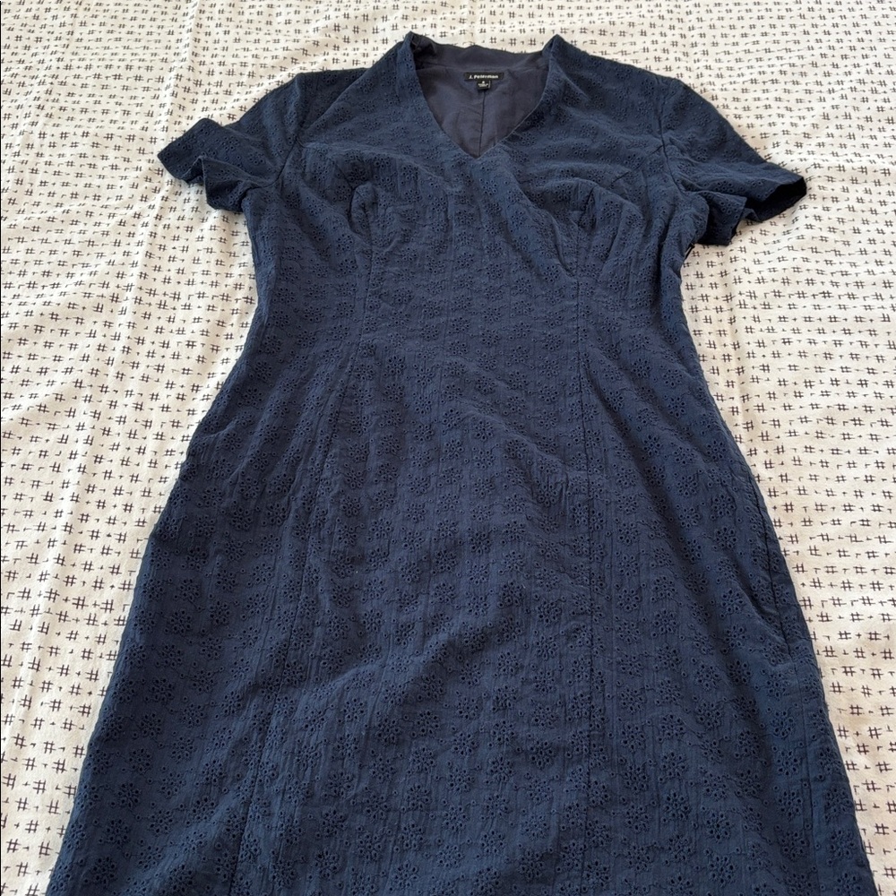 J.Peterman eyelet cotton dress, short sleeve, side zip, navy, lined, size 6